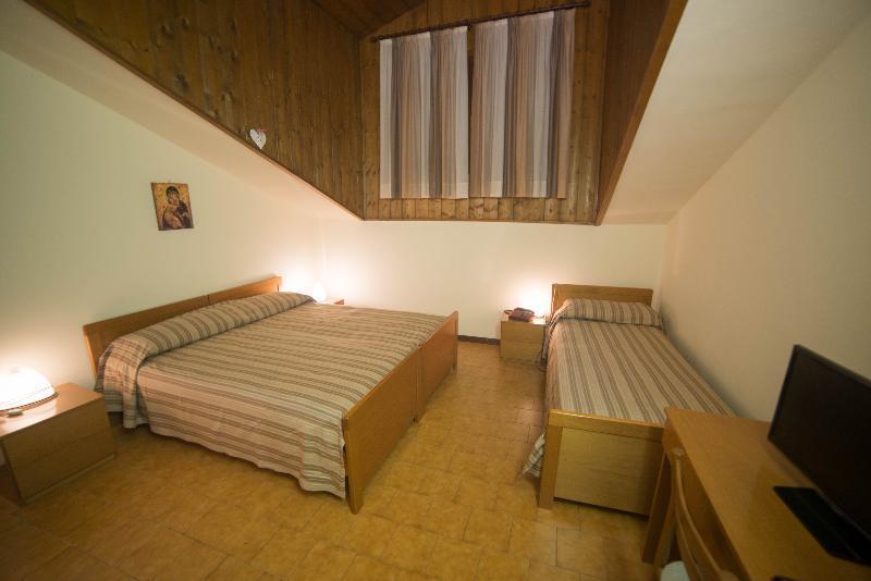 Casa Montana S. Maddalena Hotell San Vito di Cadore Exteriör bild