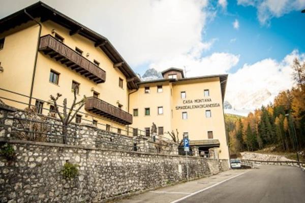 Casa Montana S. Maddalena Hotell San Vito di Cadore Exteriör bild